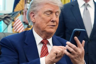 Trump threatens EU, Apple with tariffs over major gripe