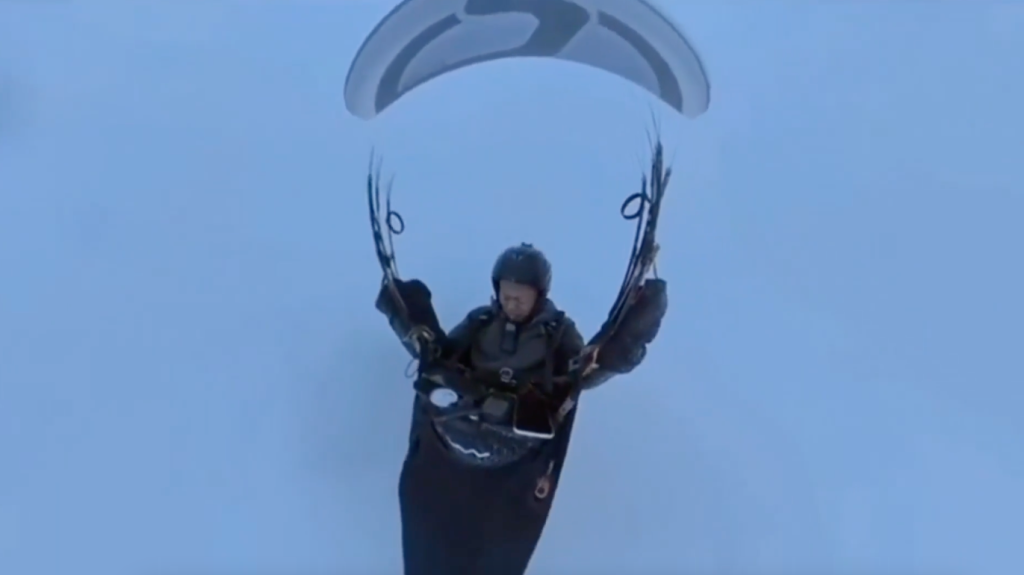 paraglider cloud
