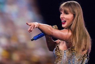 Swift regains control of her music catalogue