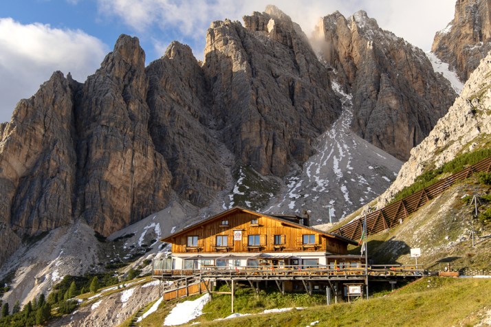 Hut-hopping in Italy's Ampezzo Dolomites