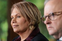 'Serious test' for Greens as Cox quits party