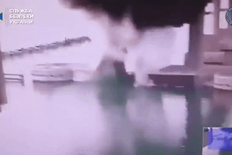Ukraine strikes bridge with underwater explosives