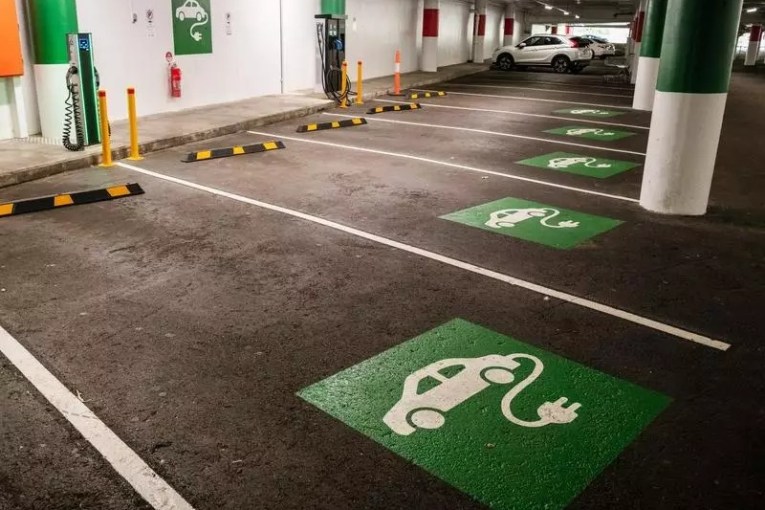 Damaging EV myths and the people believe them