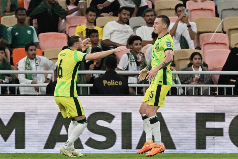 Socceroos Duke it out to seal World Cup berth