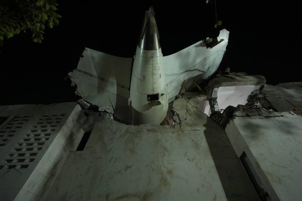India plane crash