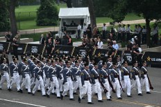Trump's parade ridiculed, as Hollywood cashes in