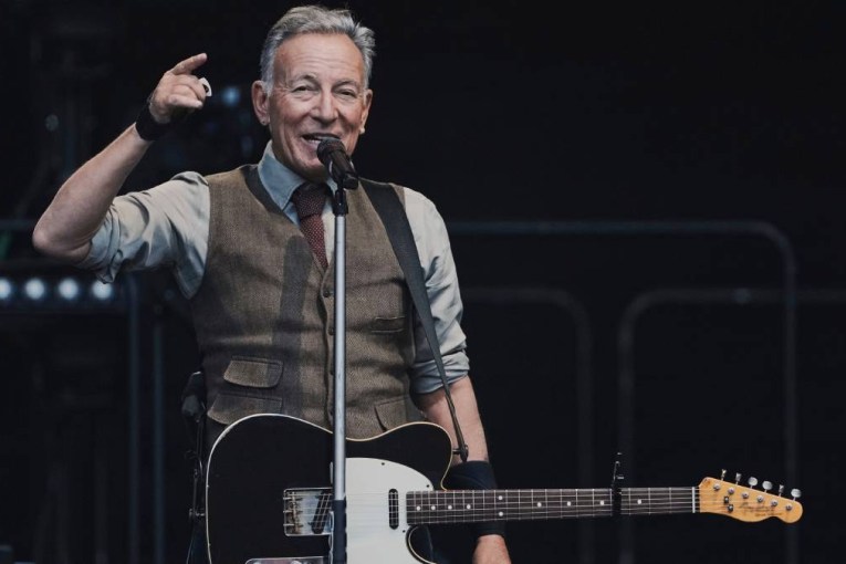 The Boss pours fuel on Trump fire with ‘moron’ attack