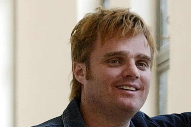 Ex-TV star asks to be spared conviction for Nazi salute