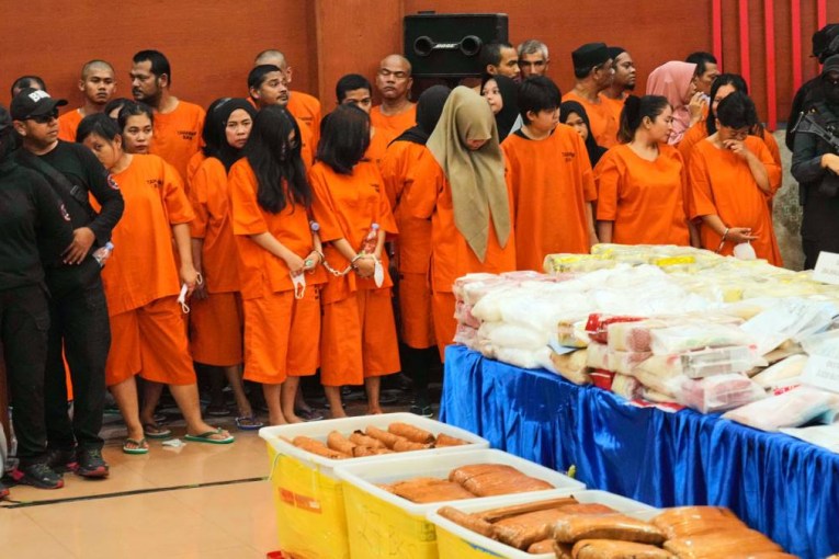 Indonesia drugs crackdown nets 285, including Australian