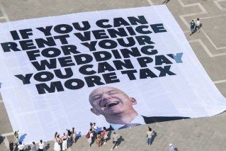 Bezos' lavish nuptials spur push for wealth tax