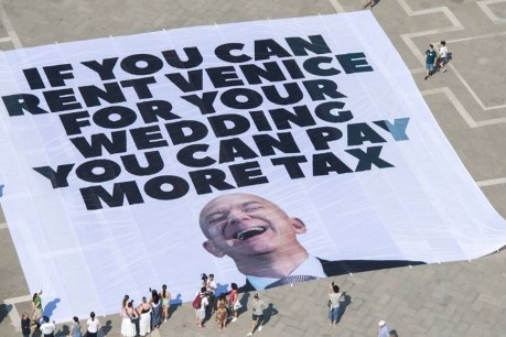 Bezos' lavish nuptials spur push for wealth tax