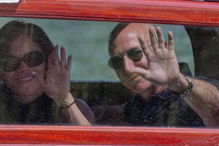 ‘Welcome to Venice, Jeff’: Soon-weds arrive