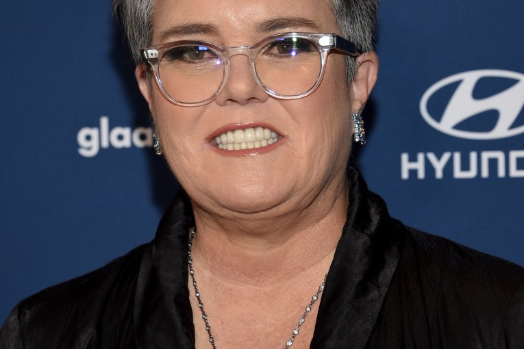 Trump takes aim at Rosie O'Donnell's  US citizenship 