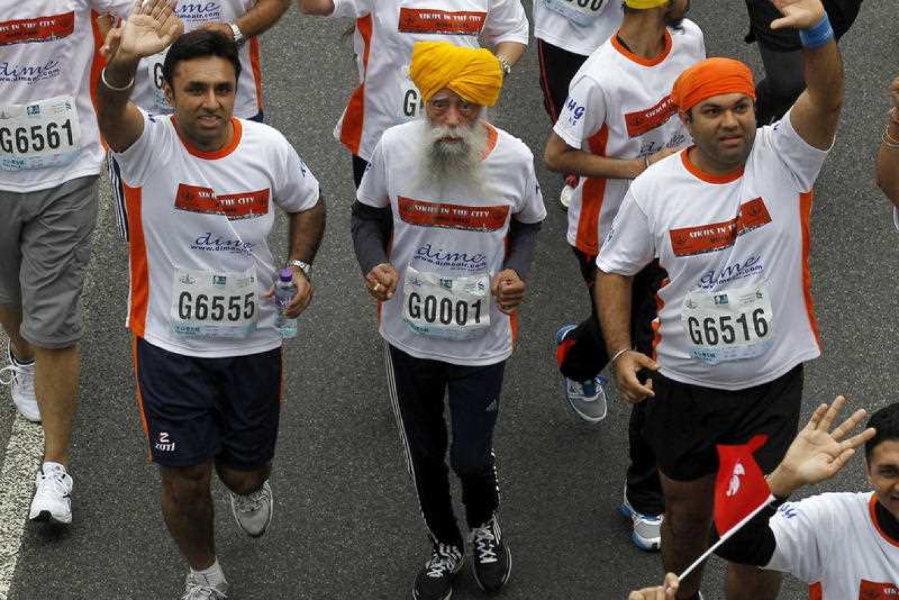 Fauja Singh, the world's oldest marathon runner, has died at 114 after being hit by a car.