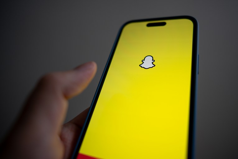 Driver sent 44 Snapchats before fatal crash 