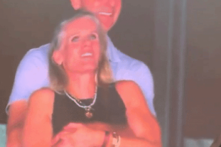 Kiss cam accidentally exposes couple's 'affair'