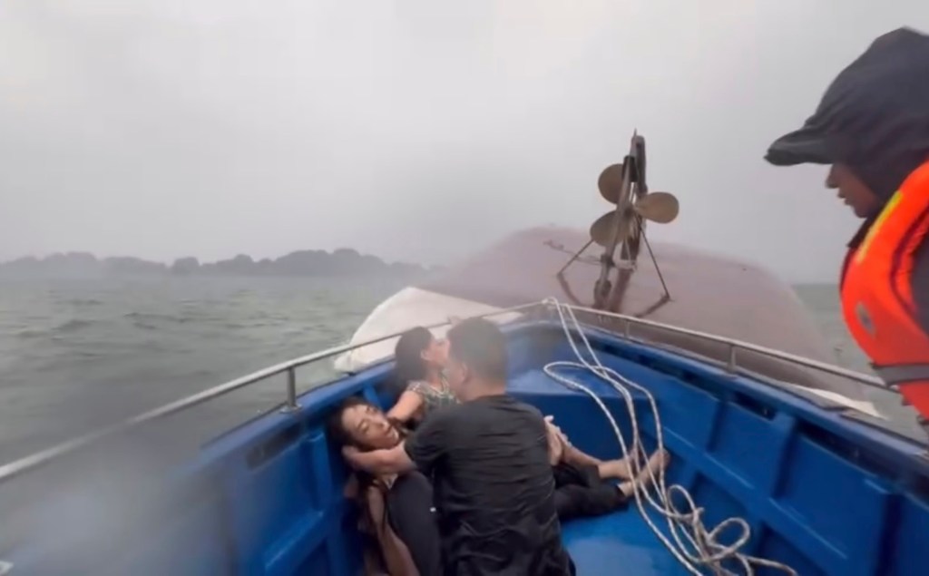 Ha Long Bay rescue