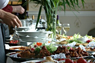 Three reasons buffets can be a recipe for illness