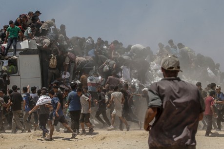 UK issues Israel ultimatum as Gaza starves 