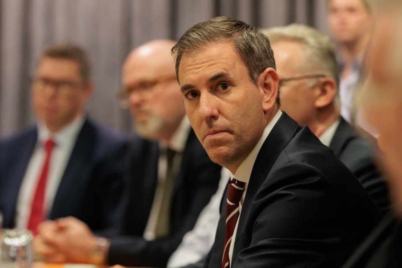 Chalmers and the government must fight the centrist push for consensus.
