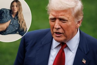 Trump backs Sweeney's 'hottest' jeans advert