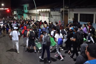 Court orders US border agents to stop deportations