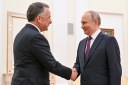 Trump slaps punishment on Russia trade partner 