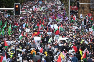 PM marches cautiously towards Palestinian state