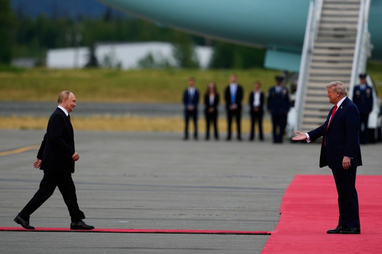 Trump-Putin come face-to-face as talks underway 
