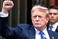 Trump calls himself a genius. US voters disagree
