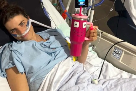 Olympian  undergoes surgery for tumour 