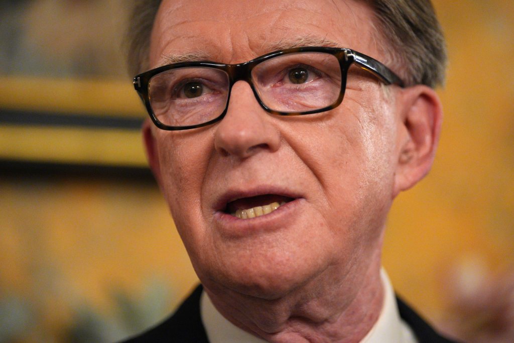 Peter Mandelson Giuffre Epstein