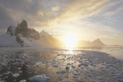 Antarctic weather anomaly brings  Aus spring change 