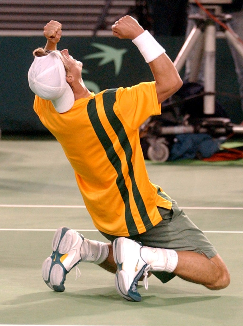 Hewitt tennis AFL