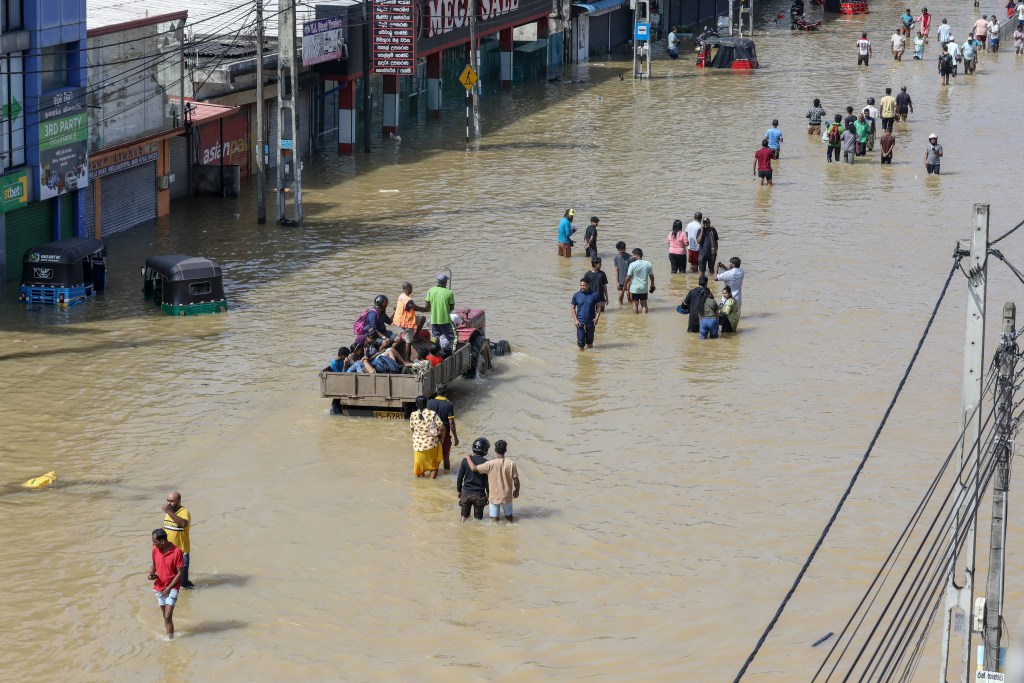 flooding Sri Lanka