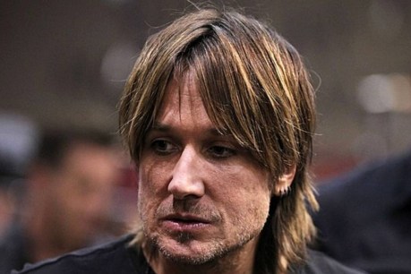 Keith Urban embroiled in fresh online claims