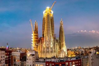 Date finally set for finish of Gaudi's masterpiece
