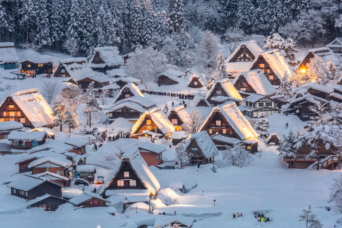 Snowfall in the Japanese mountain village of Shirakawago. The ski season draws many visitors to Japan from December to February. <i>Photo: JNTO</i>