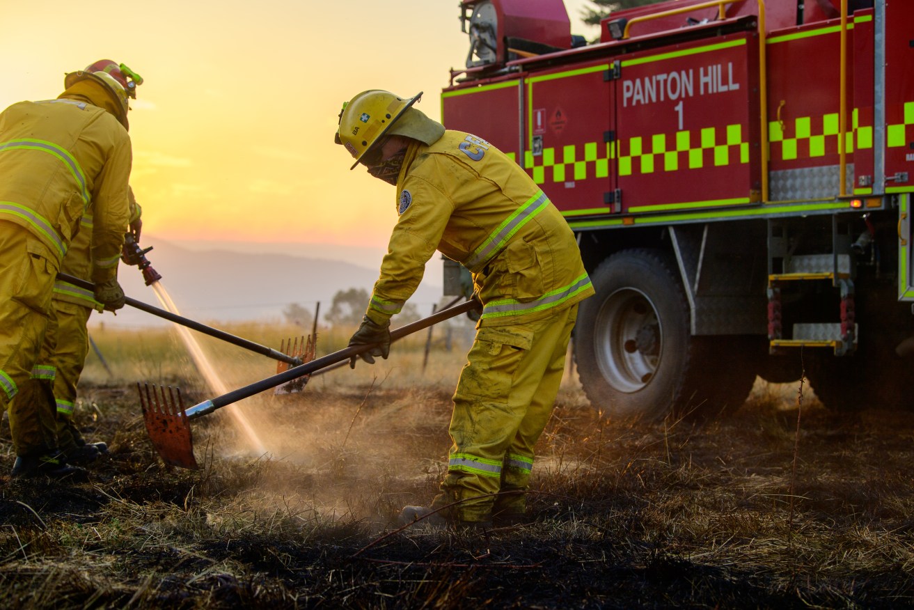 It's set to be a busy weekend for firefighters across Australia with extreme temperatures expected.