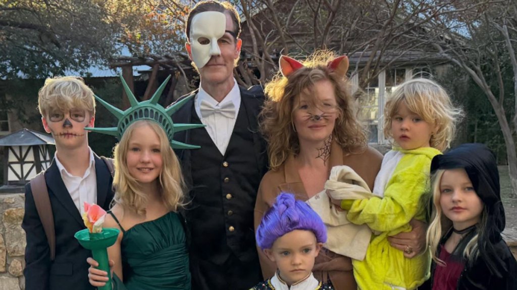 Van Der Beek family at Halloween