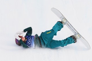 Aussie teen suffers fall in Olympic thriller