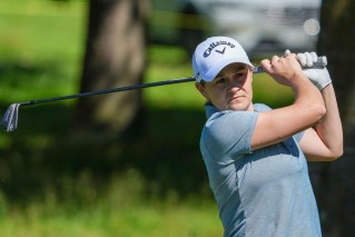 Ash Barty dusts off golf clubs for NZ Open
