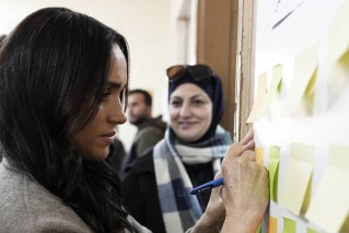 Hugs and sticky notes: Sussexes in Jordan