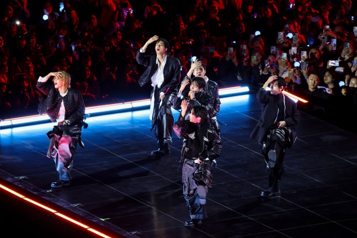 K-pop supergroup's huge comeback spectacle