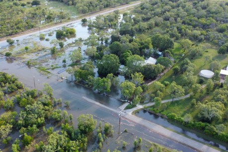 TC Narelle to make yet another land crossing