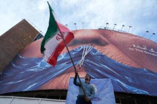 Iran reviews new US proposal to end war