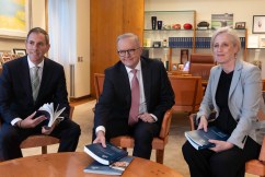 Labor digs in as voters give budget thumbs-down