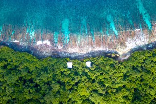 One of Aus's most remote luxury lodges reopens