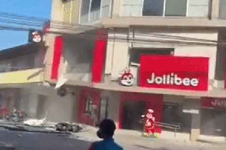 Dozens killed as mighty 7.8 earthquake strikes