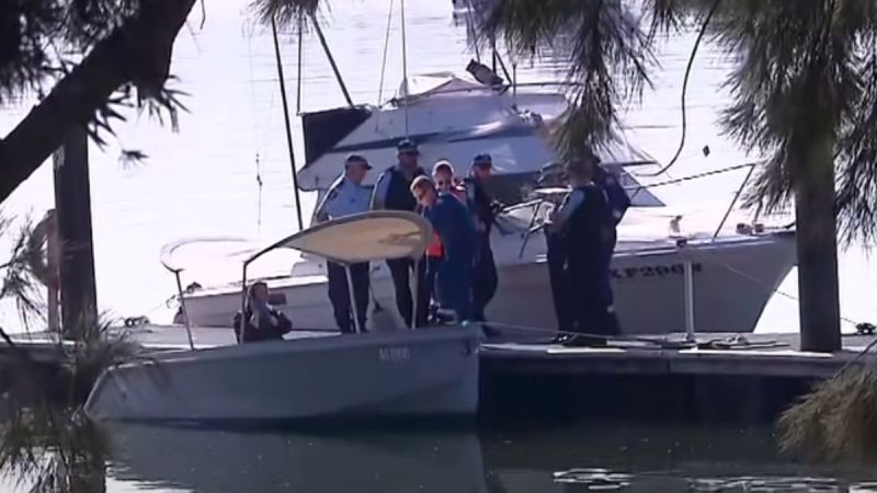 girl father suicide